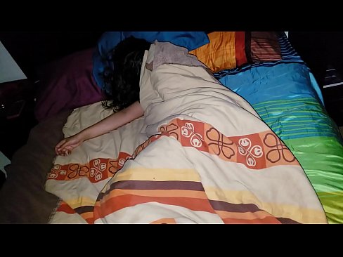❤️ Stiefseun berispe sy jong stiefma terwyl sy slaap. Pornovideo op af.milfnut-net.ru ❌️